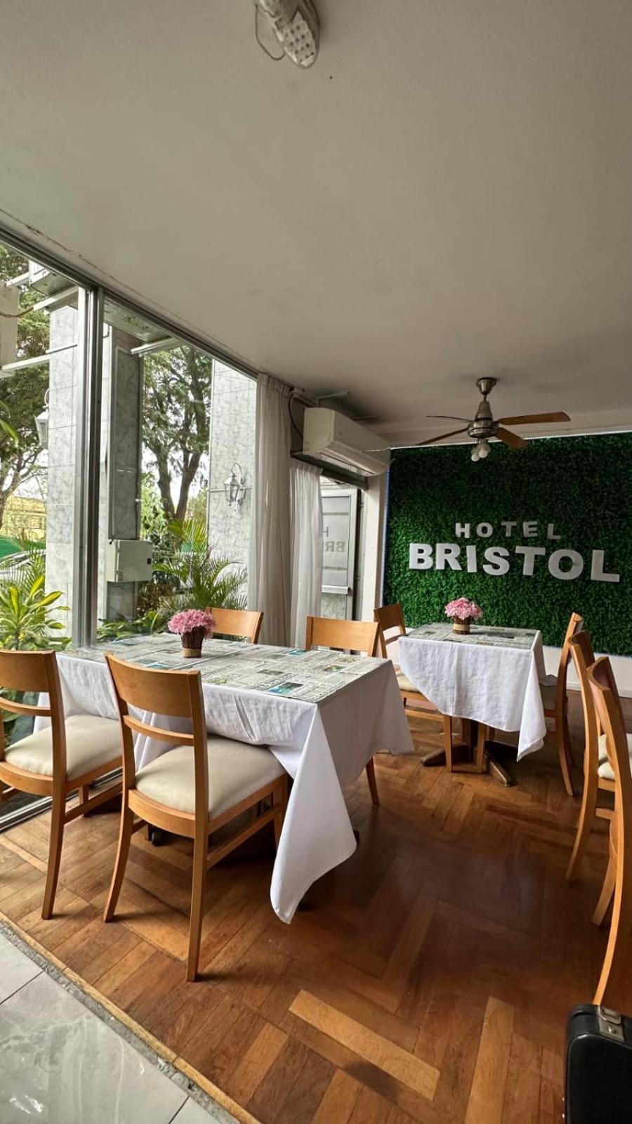Hotel Bristol Кордоба Екстериор снимка